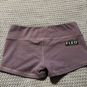 Cute light purple Fleos!